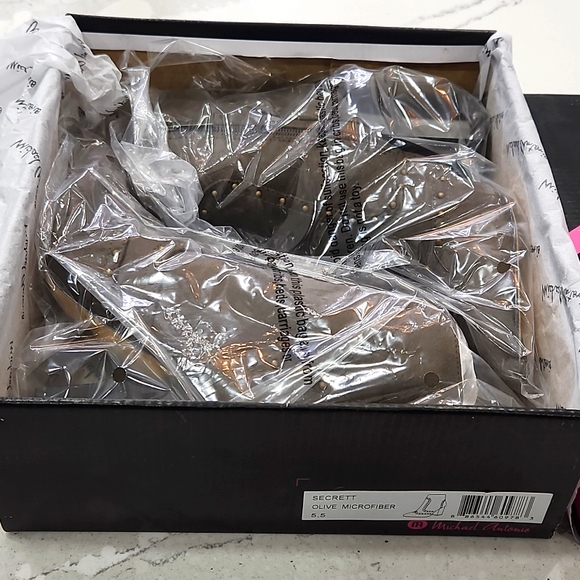 Michael Antonio Secret Olive Studded Ankle Boot – Size 5.5 | Fierce & Fabulous N - Picture 6 of 12